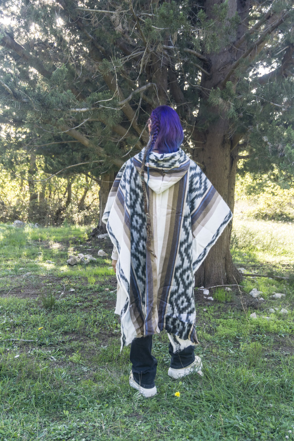 Warm Poncho - White, Grey and Brown 7 Warm Poncho - White, Grey and Brown - Image 7