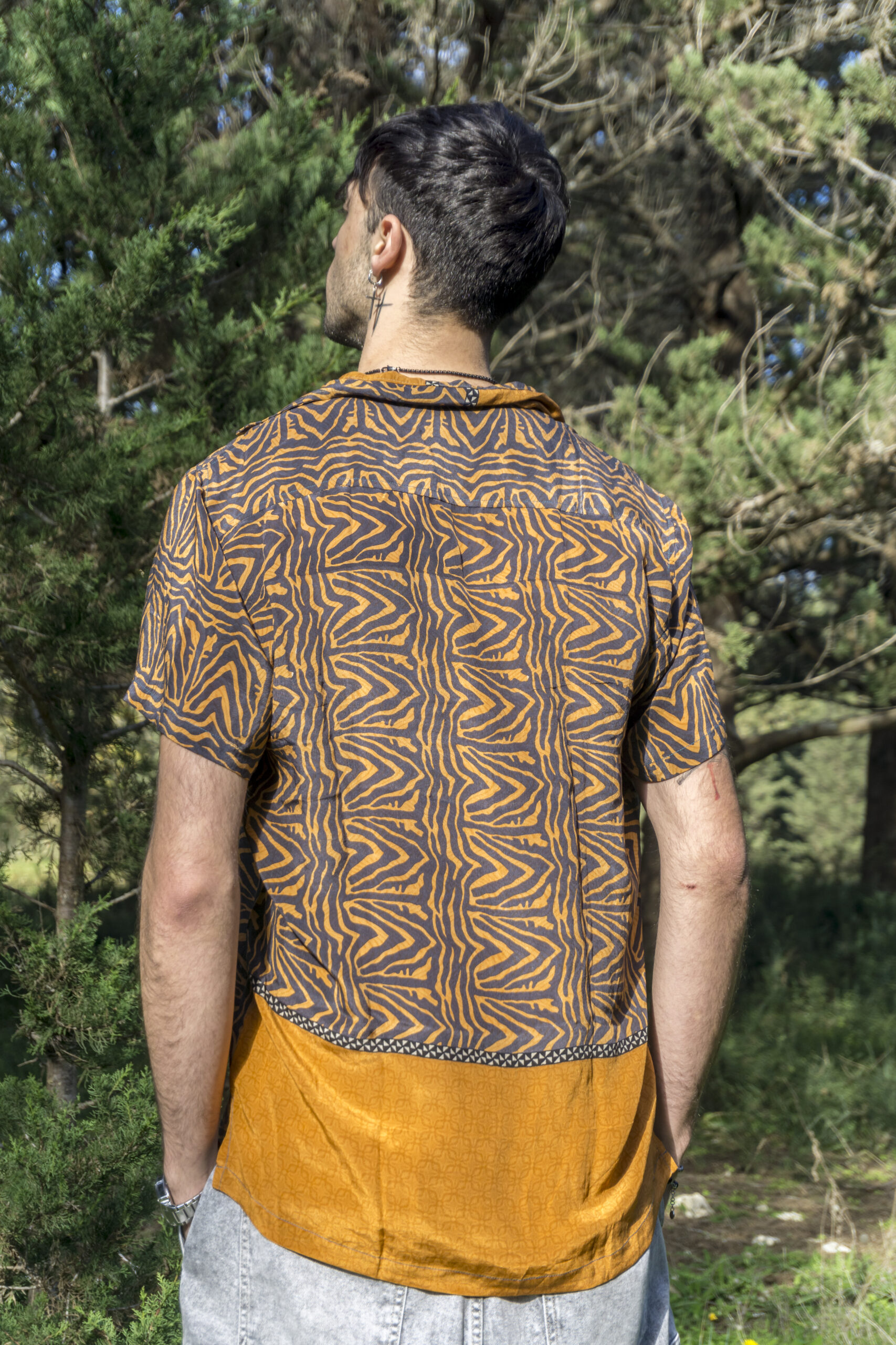 Tiger Stripped - Size: L 6 Silk Shirt