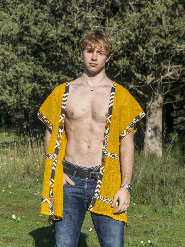 Cotton kimono with open weave design. Lightweight and breathable kimono for styling.